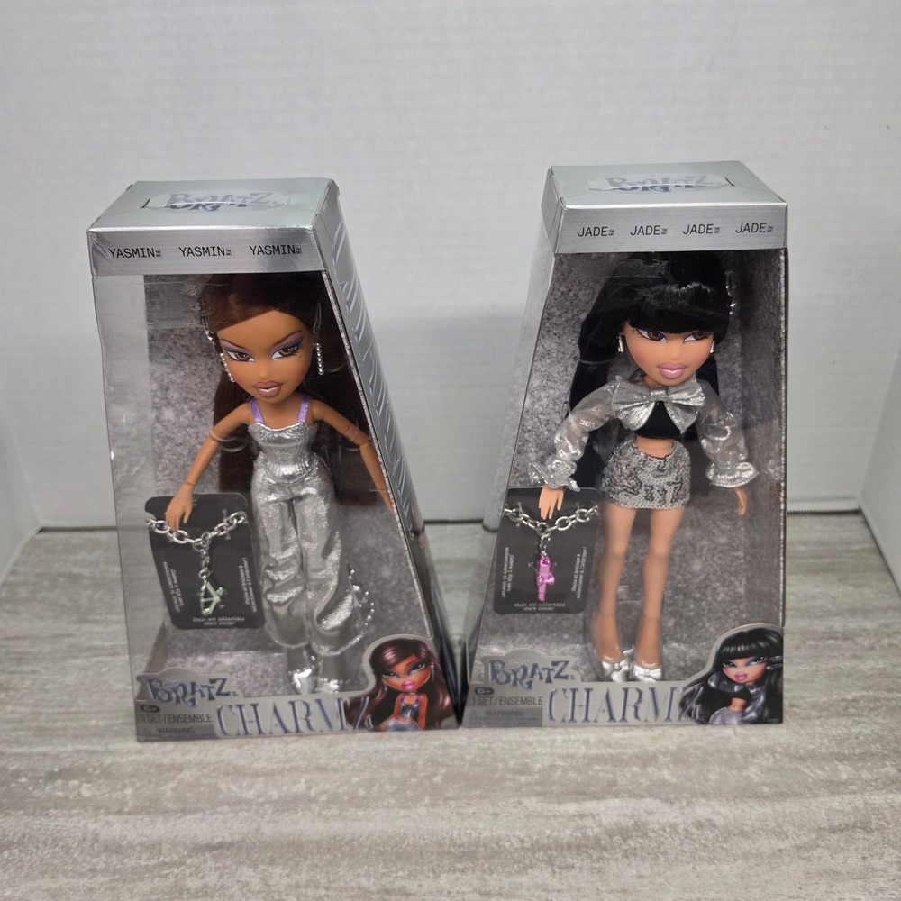 Bratz Charmz Dolls Yasmin and Jade MGA Entertainment Silver Fashion Set NIB
